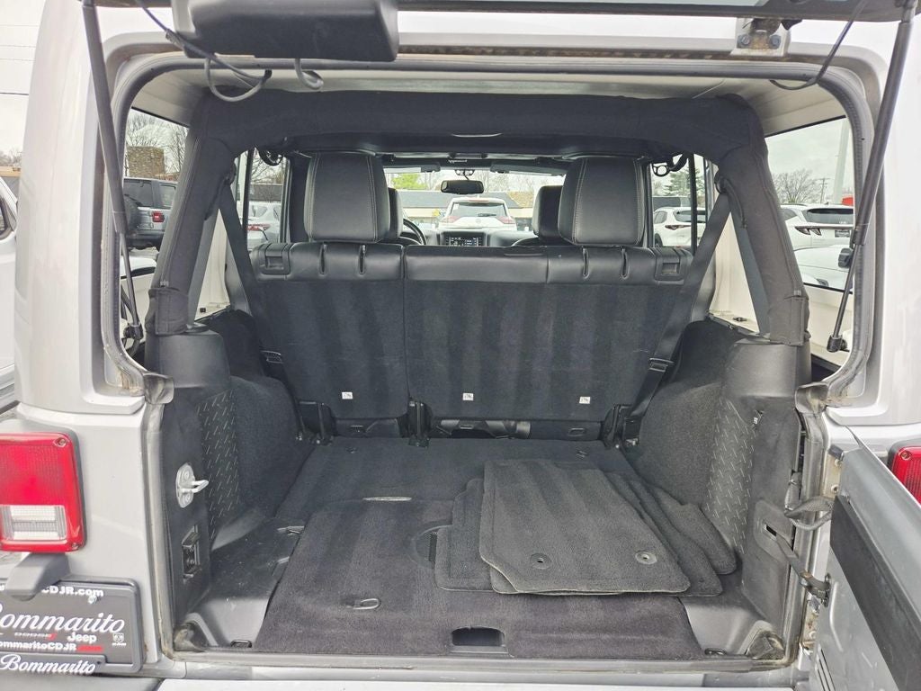 2015 Jeep Wrangler Unlimited Sahara