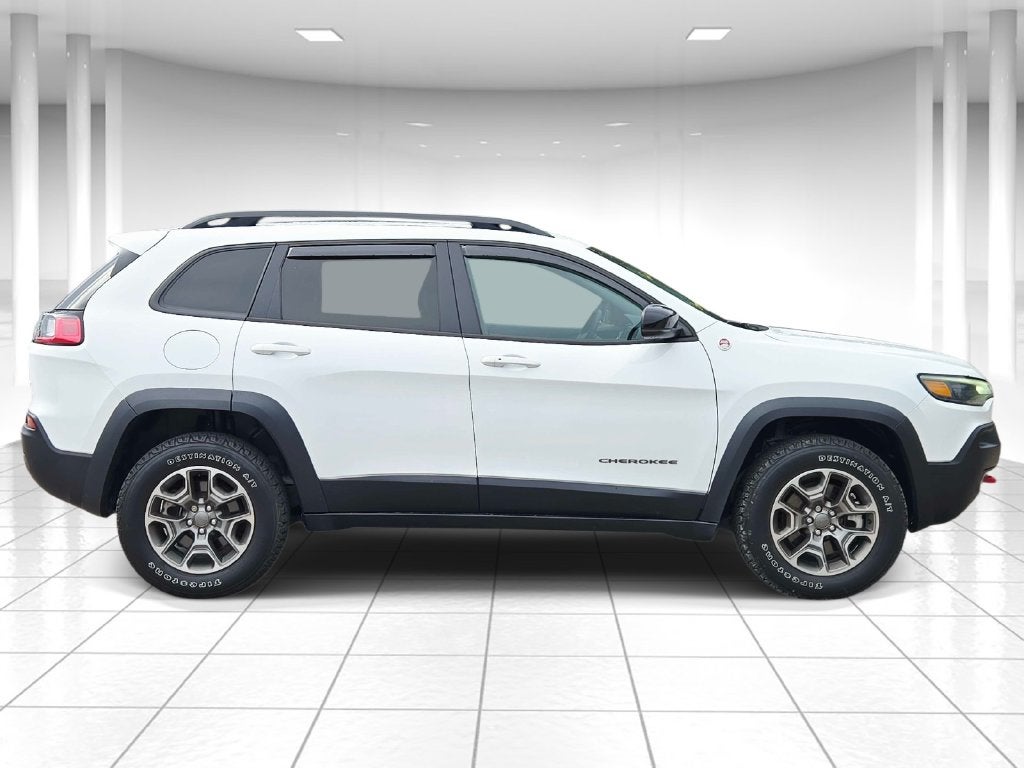 2022 Jeep Cherokee Trailhawk