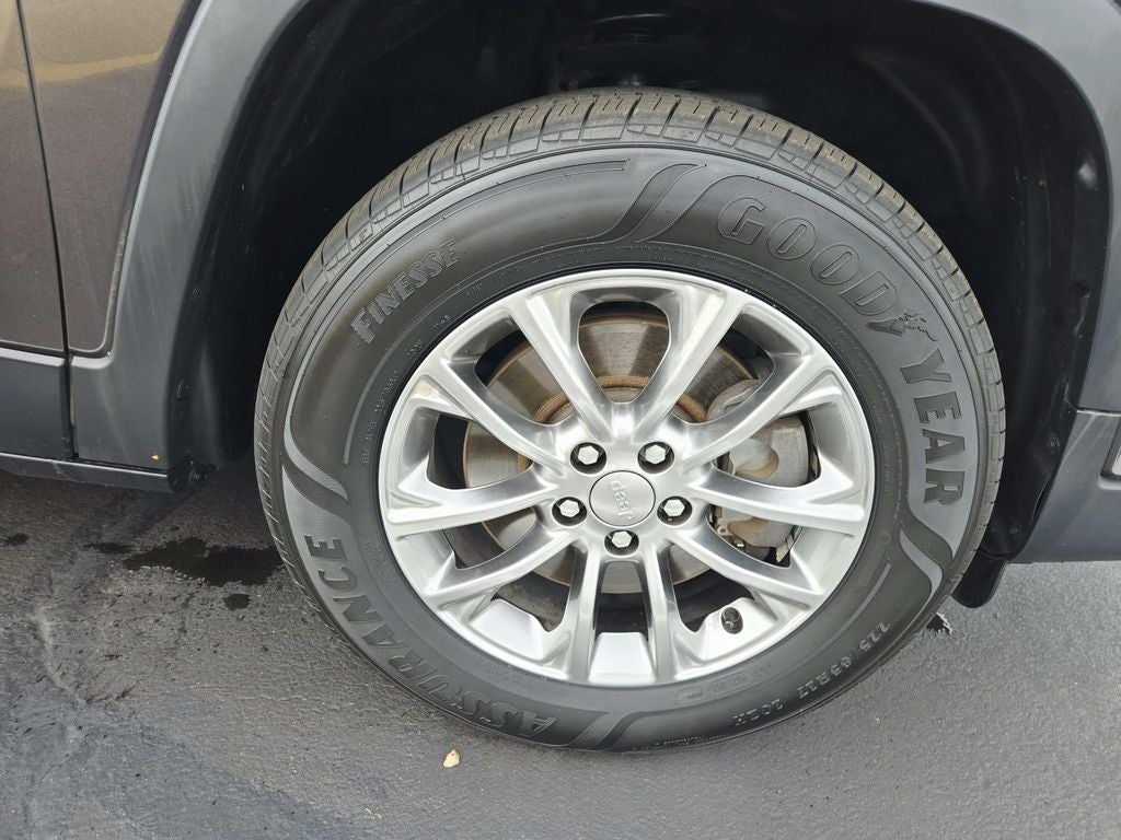 2019 Jeep Cherokee Latitude Plus