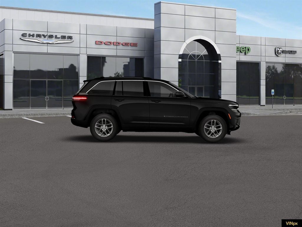2026 Jeep Grand Cherokee Laredo