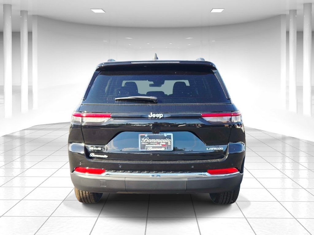 2027 Jeep Grand Cherokee Laredo X