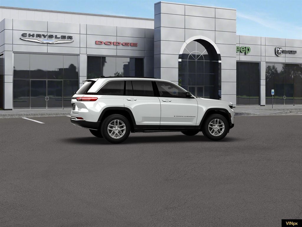 2026 Jeep Grand Cherokee Laredo