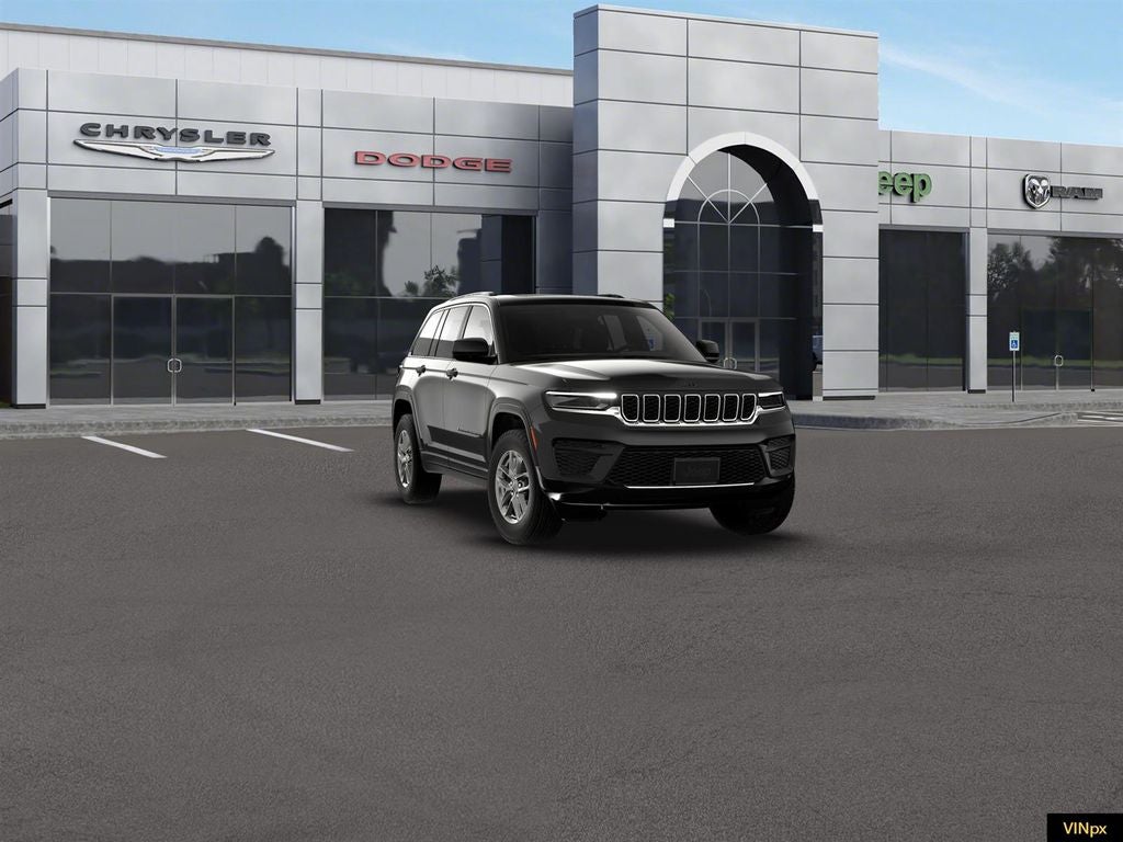 2026 Jeep Grand Cherokee Laredo