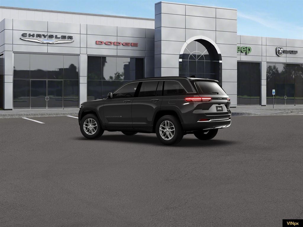 2026 Jeep Grand Cherokee Laredo