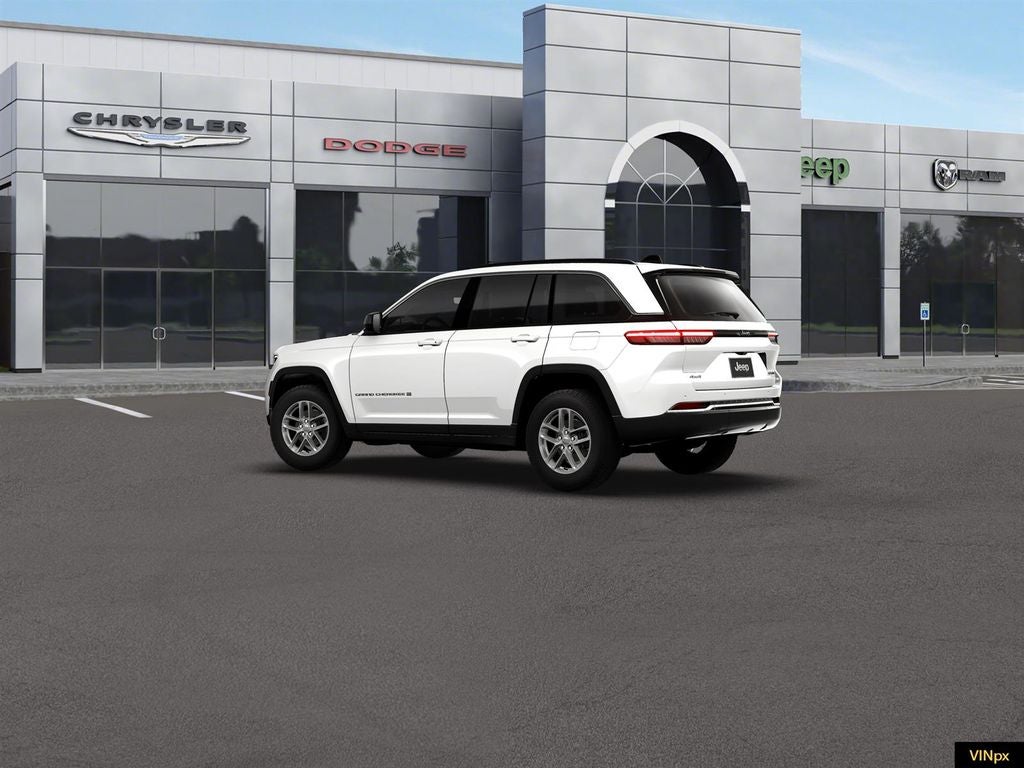 2026 Jeep Grand Cherokee Laredo