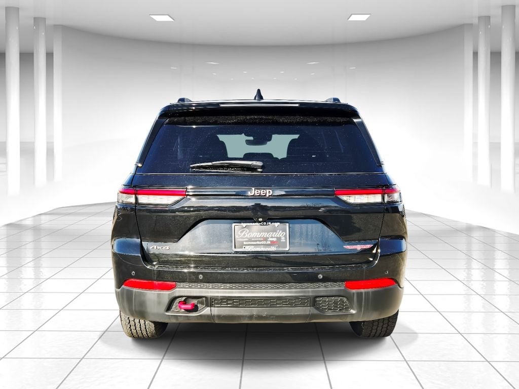 2022 Jeep Grand Cherokee Trailhawk