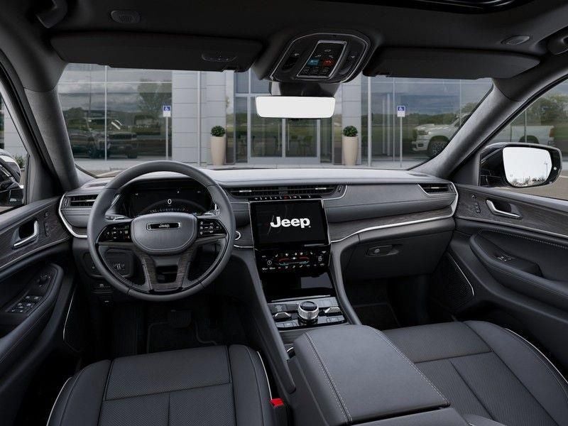 2025 Jeep Grand Cherokee Overland