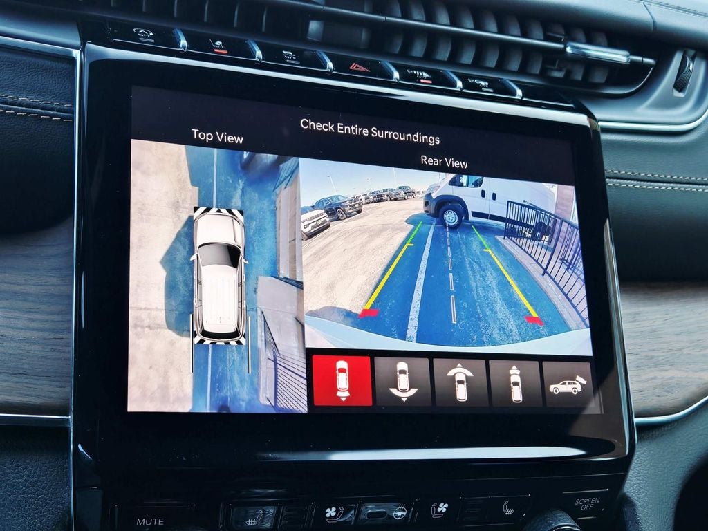 2025 Jeep Grand Cherokee Summit