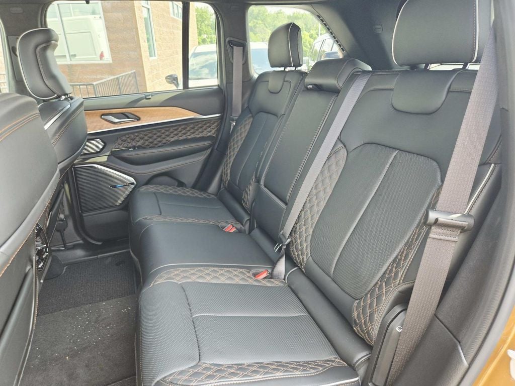 2026 Jeep Grand Cherokee Summit