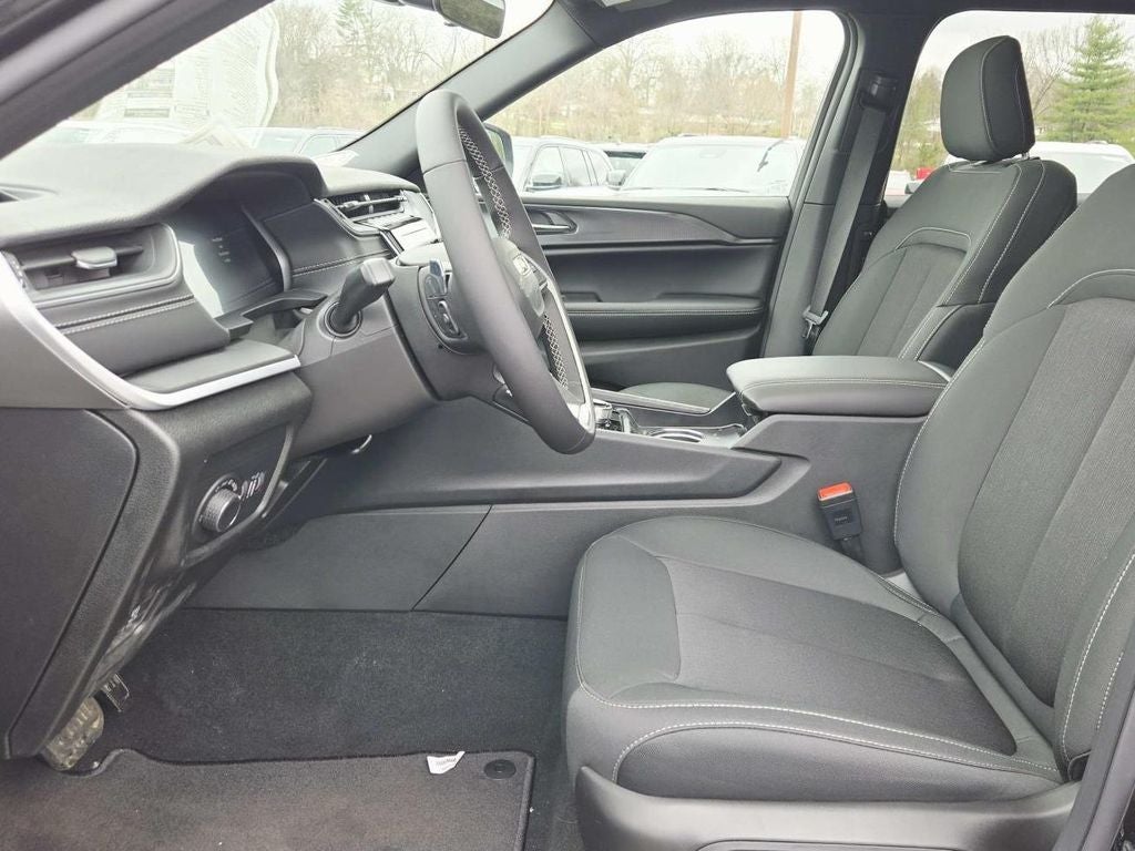 2026 Jeep Grand Cherokee L Laredo