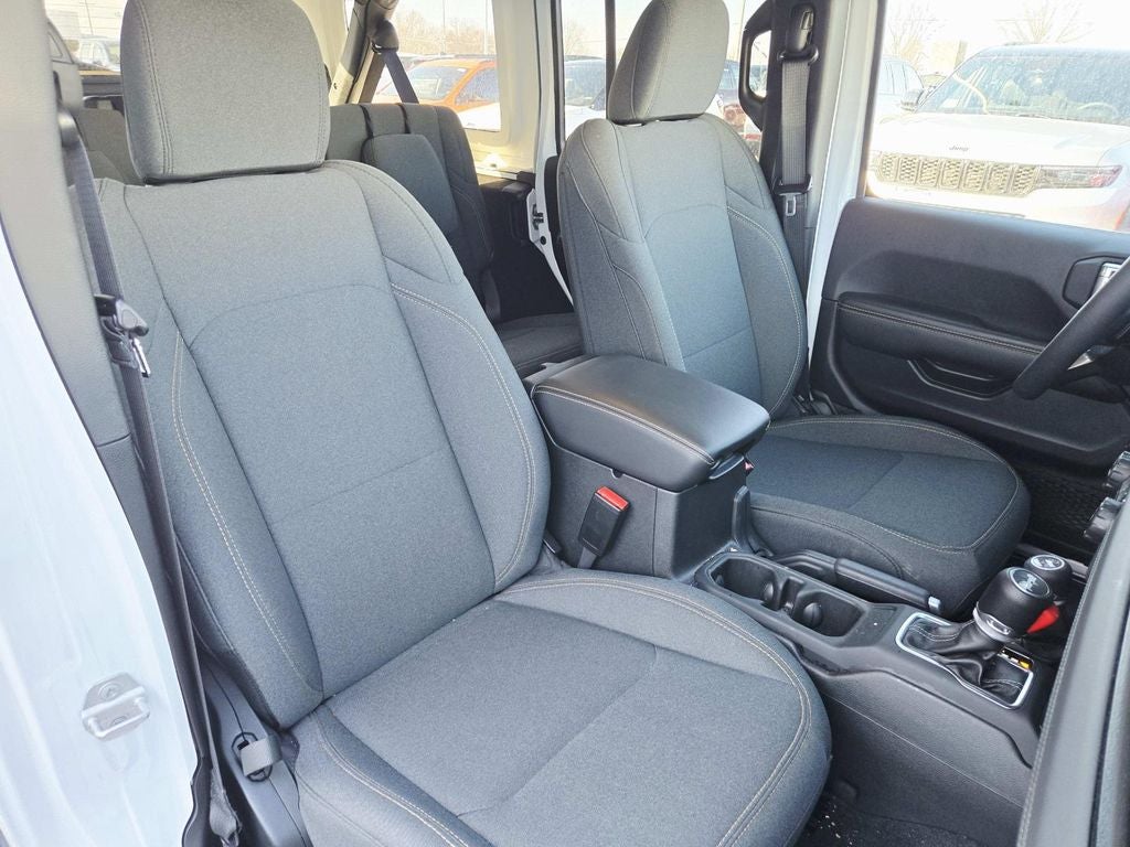 2025 Jeep Wrangler Sahara 4xe