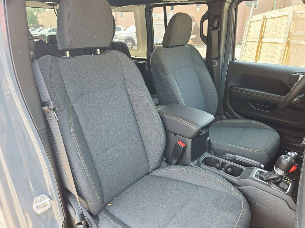 2025 Jeep Wrangler Sahara 4xe