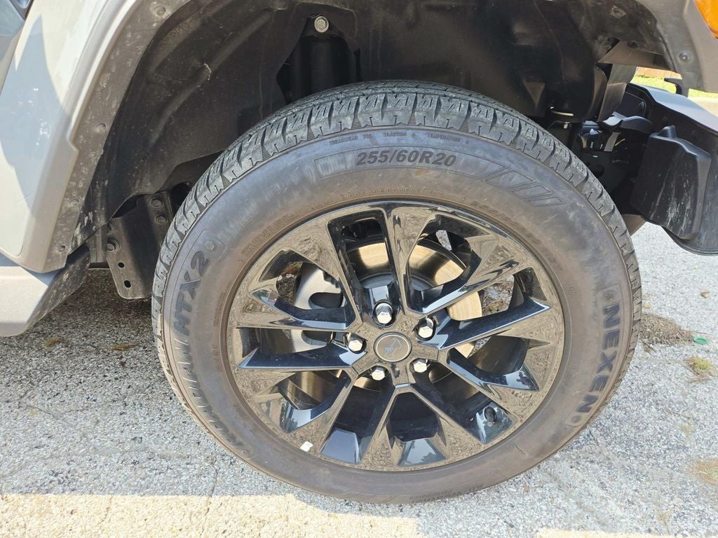 2025 Jeep Wrangler Sahara 4xe