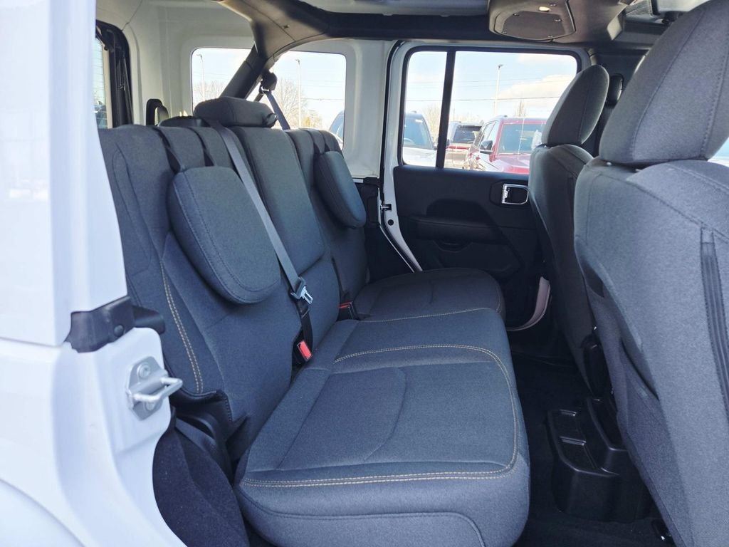 2025 Jeep Wrangler Sahara 4xe