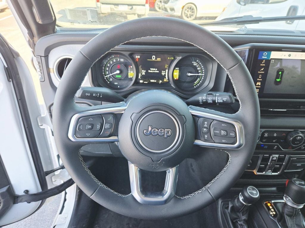 2025 Jeep Wrangler Sahara 4xe