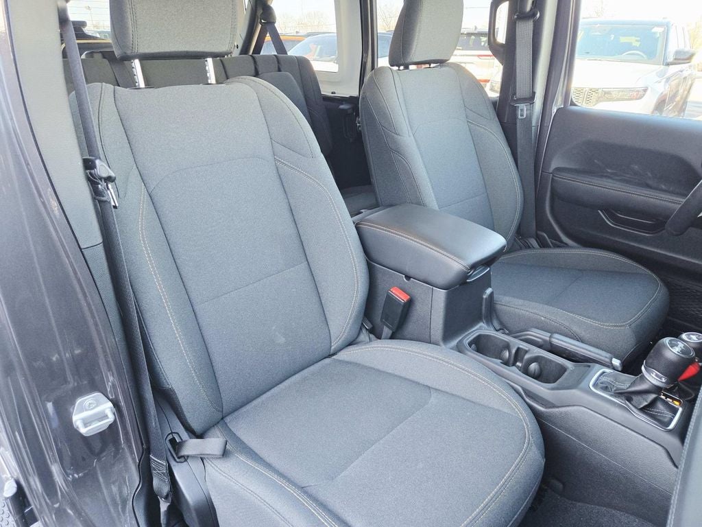 2025 Jeep Wrangler Sahara 4xe