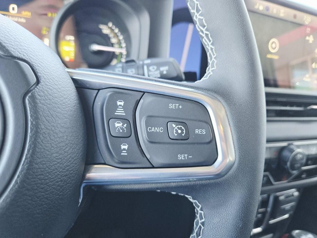 2025 Jeep Wrangler Sahara 4xe