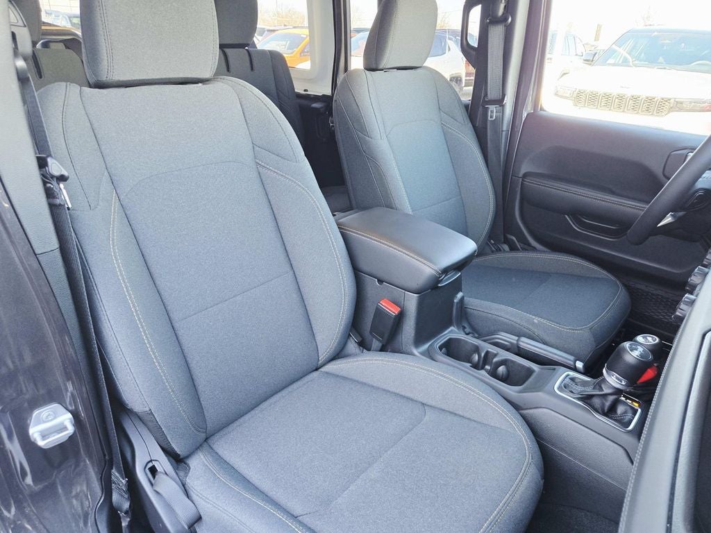 2025 Jeep Wrangler Sahara 4xe