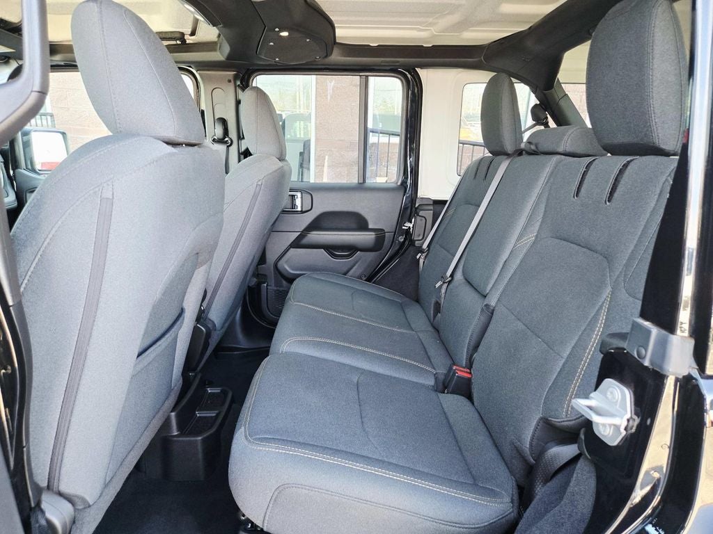 2025 Jeep Wrangler Sahara 4xe