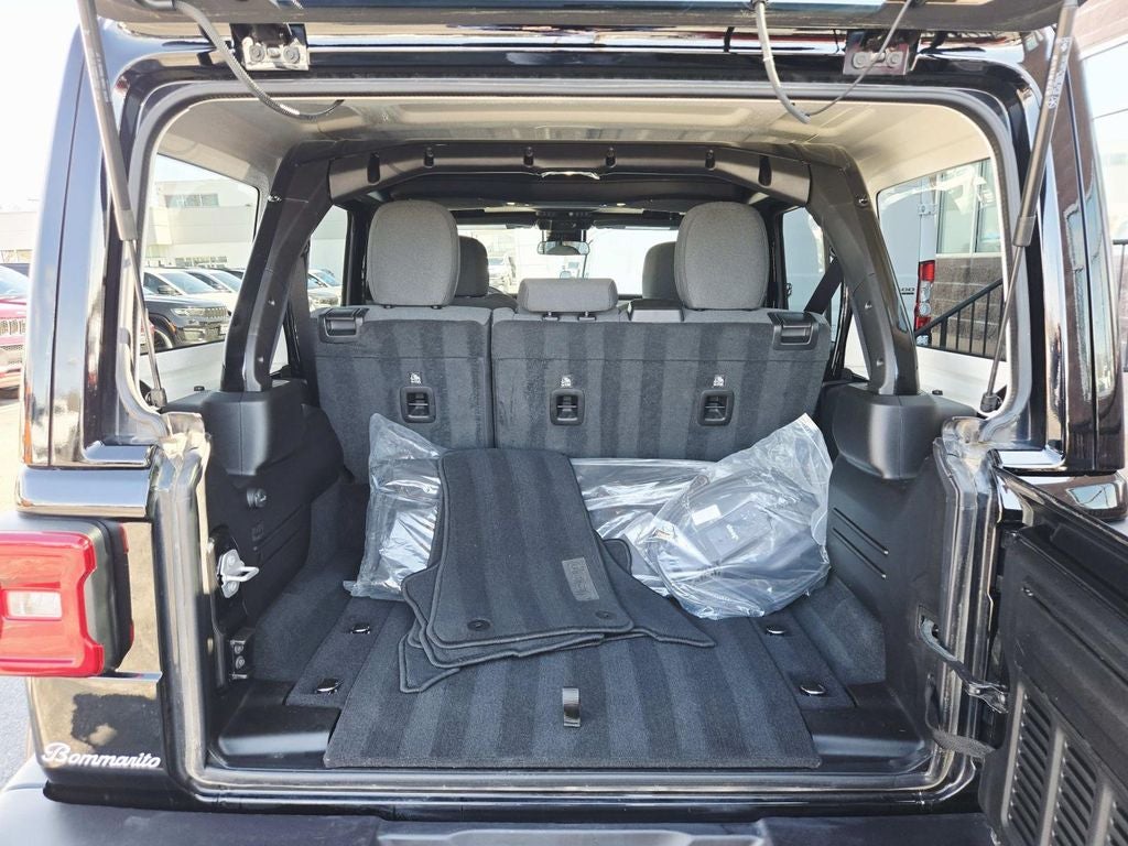 2025 Jeep Wrangler Sahara 4xe