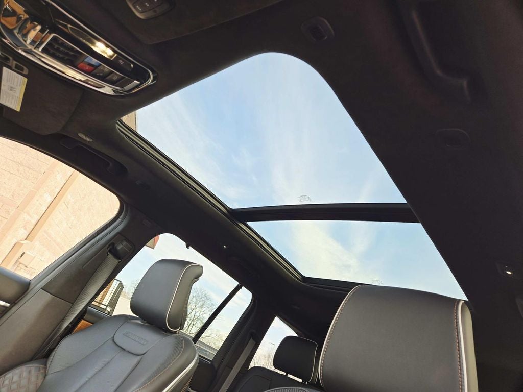 2022 Jeep Grand Cherokee Summit Reserve 4xe