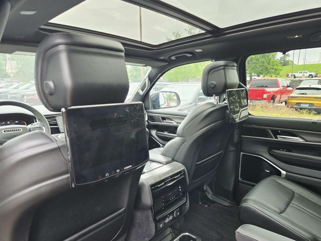 2023 Jeep Wagoneer Series III