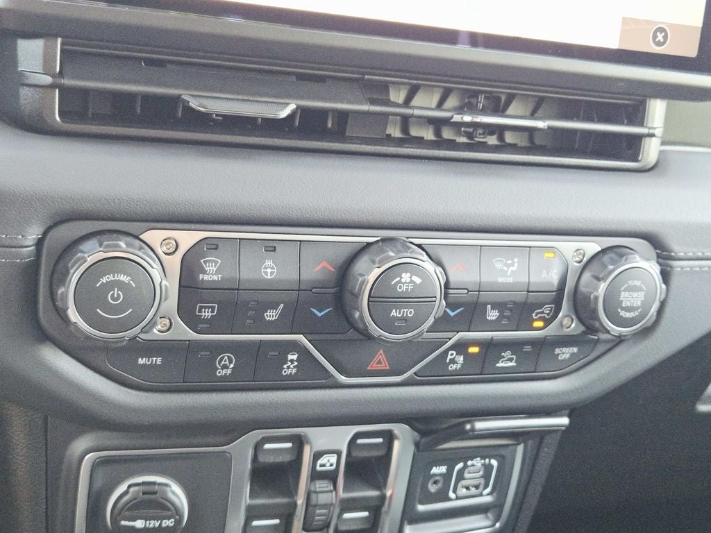 2026 Jeep Gladiator Mojave X