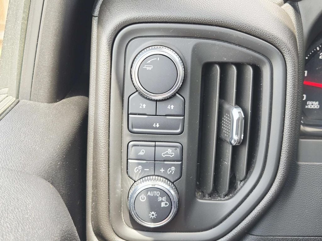 2024 GMC Sierra 2500HD Pro