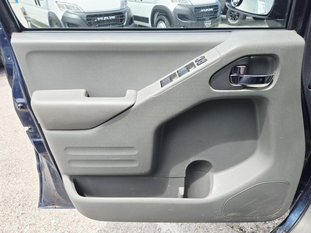 2020 Nissan Frontier SV