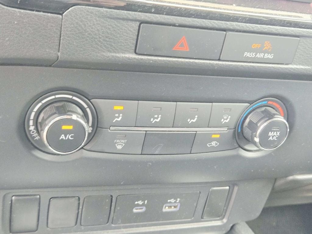 2022 Nissan Frontier SV