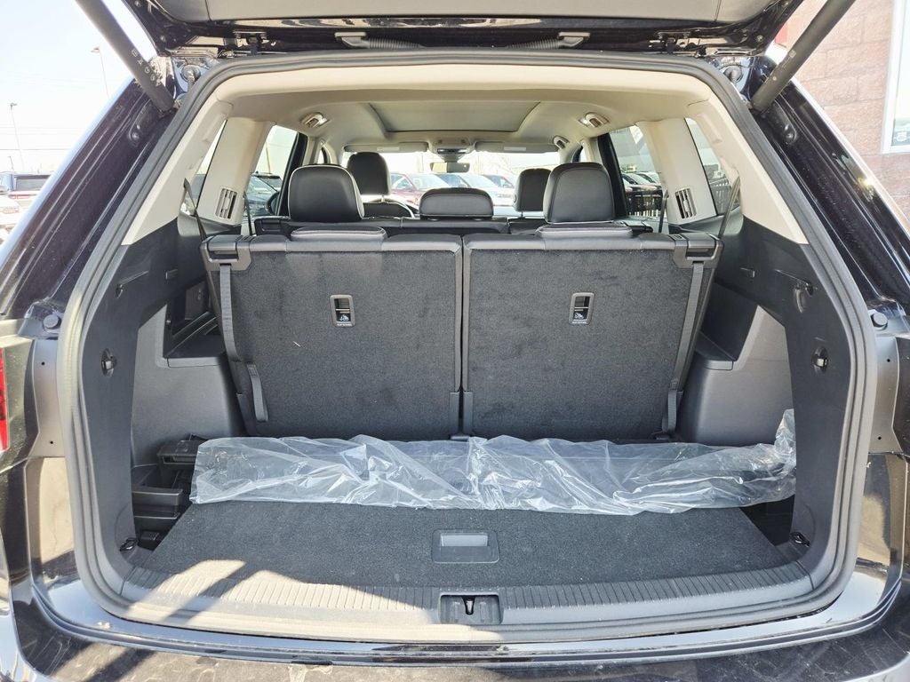 2024 Volkswagen Atlas 2.0T SEL Premium R-Line