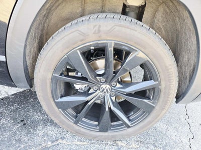 2024 Volkswagen Atlas 2.0T SEL Premium R-Line