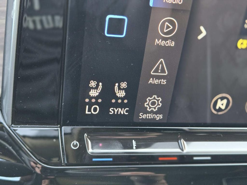 2024 Volkswagen Atlas 2.0T SEL Premium R-Line