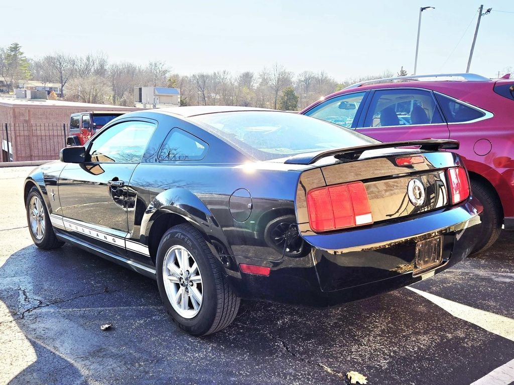 2007 Ford Mustang V6 Deluxe