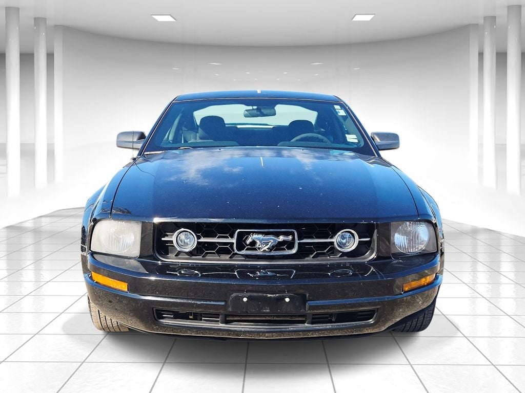 2007 Ford Mustang V6 Deluxe