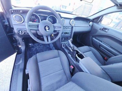 2007 Ford Mustang V6 Deluxe