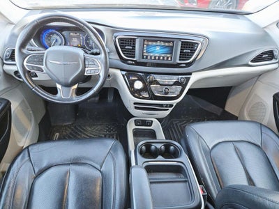 2020 Chrysler Pacifica Touring L