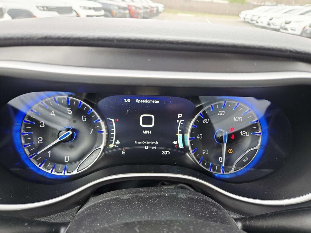 2026 Chrysler Pacifica Select