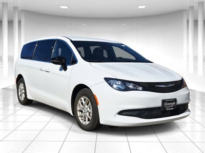 2026 Chrysler Voyager LX