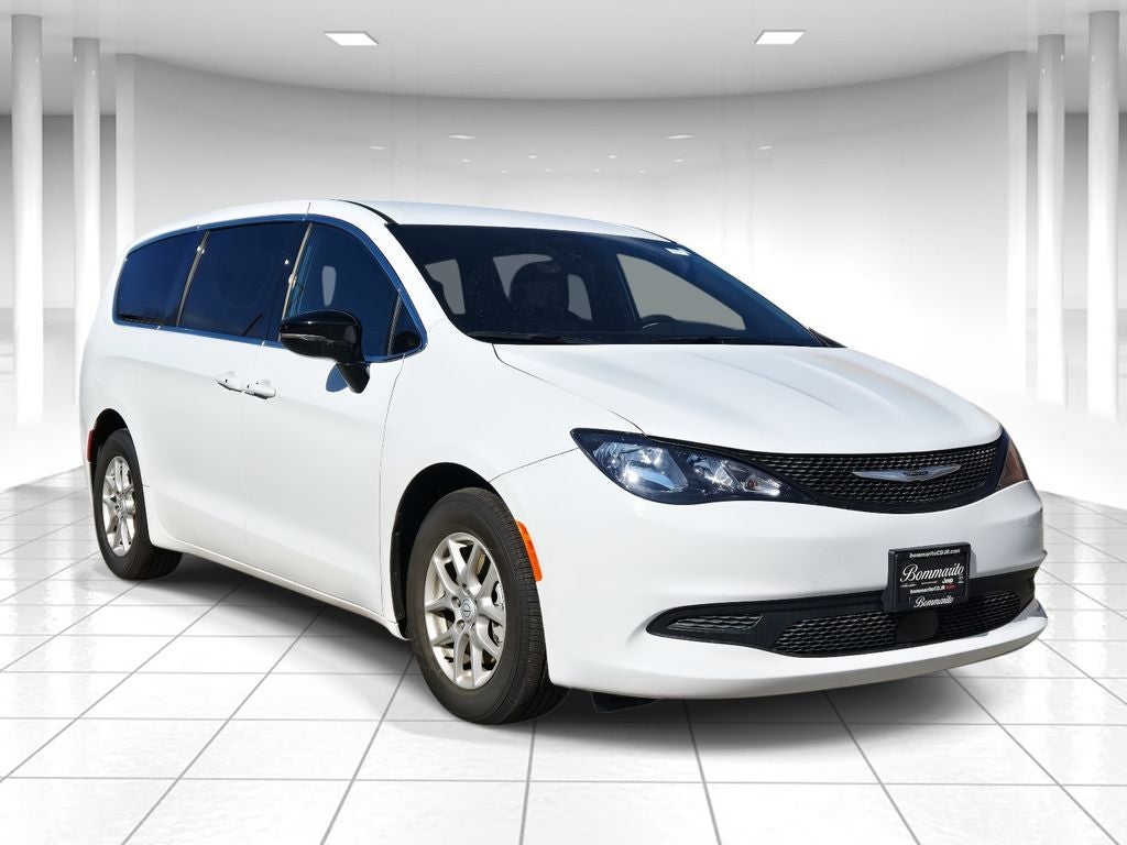 2026 Chrysler Voyager LX