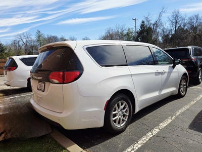 2026 Chrysler Voyager LX