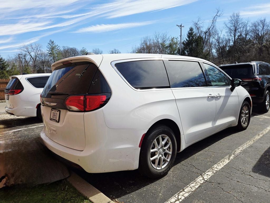2026 Chrysler Voyager LX