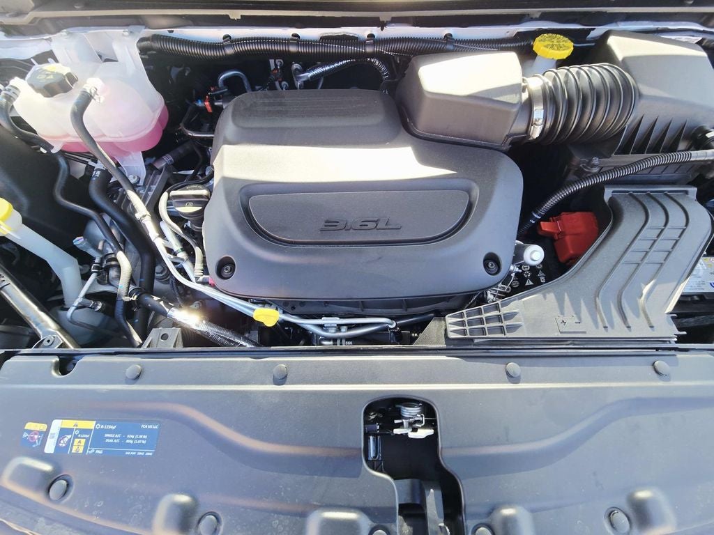 2026 Chrysler Voyager LX