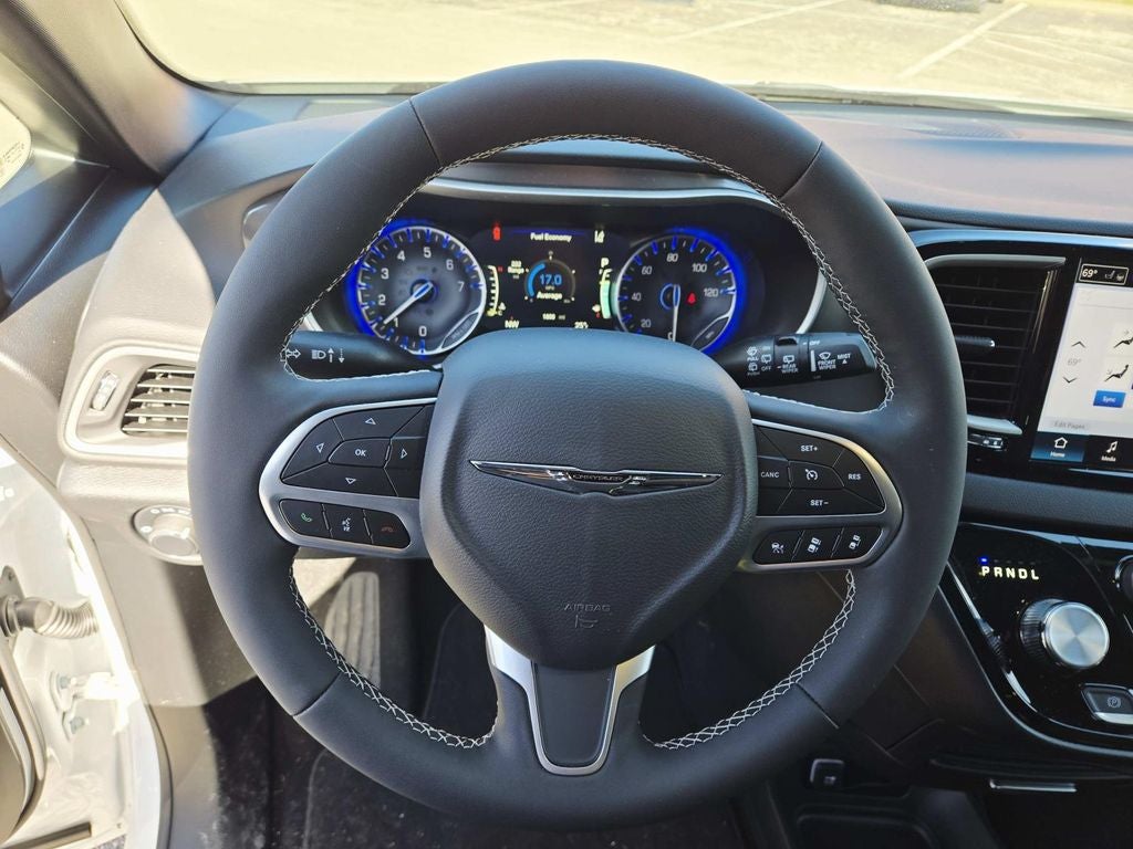 2026 Chrysler Voyager LX