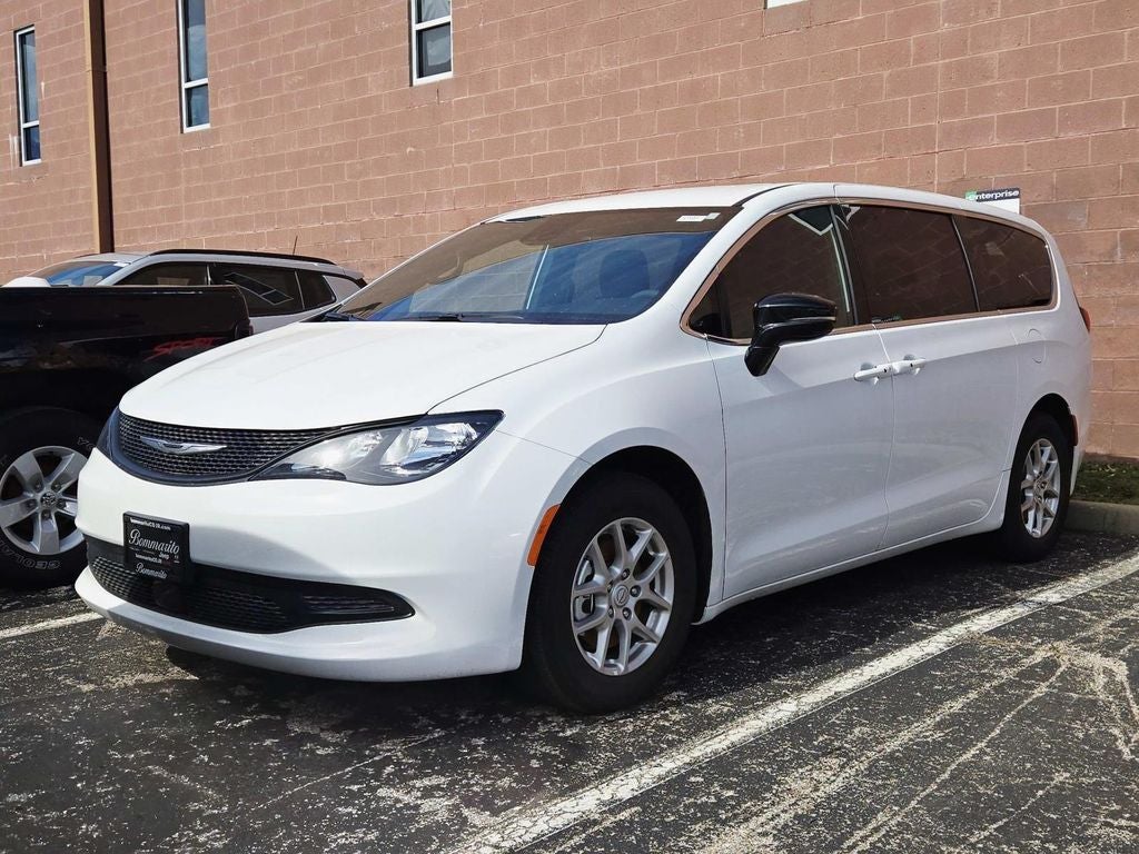 2026 Chrysler Voyager LX