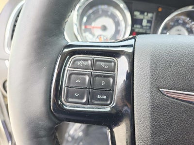 2014 Chrysler Town & Country Touring-L