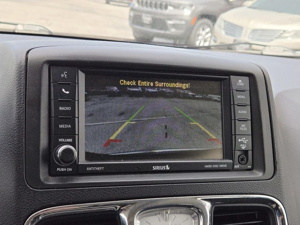 2014 Chrysler Town & Country Touring-L
