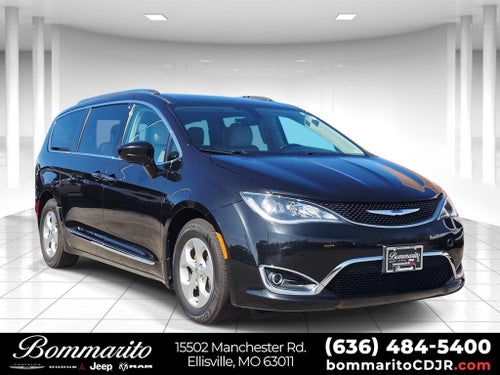 2017 Chrysler Pacifica Touring L Plus