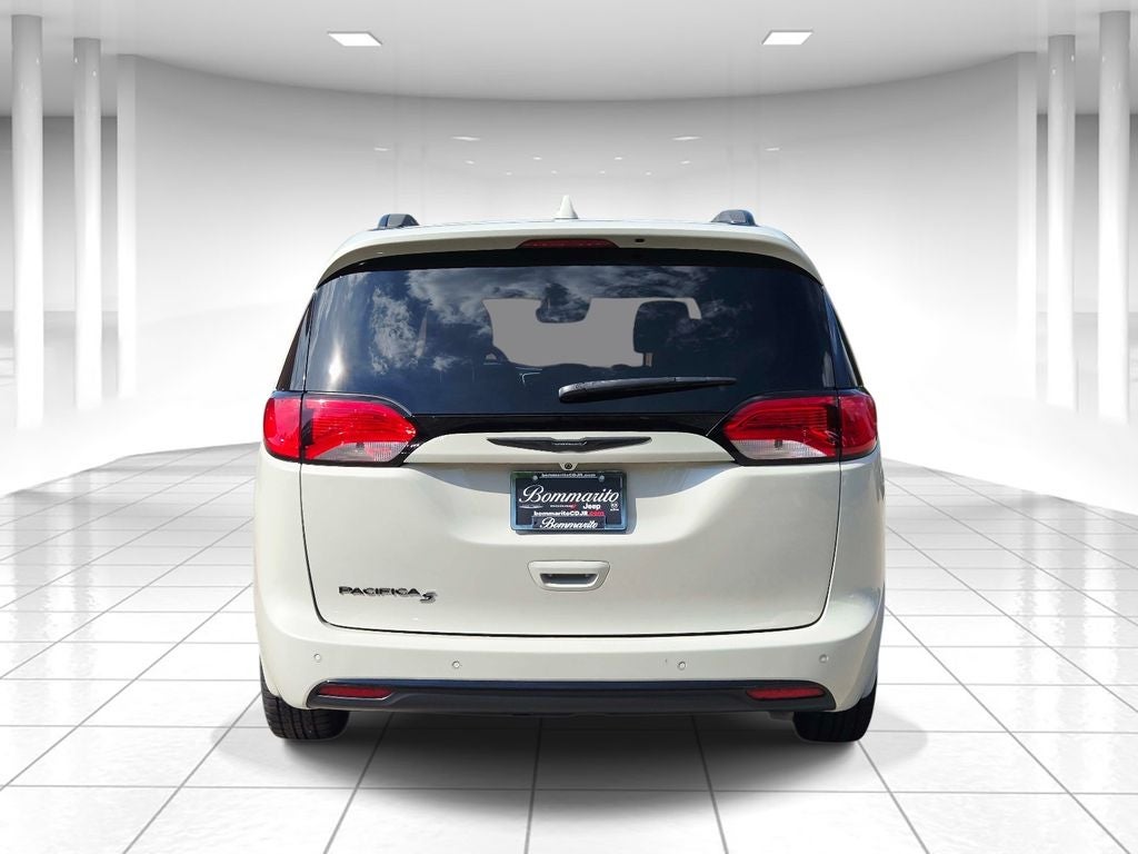 2019 Chrysler Pacifica Touring L Plus