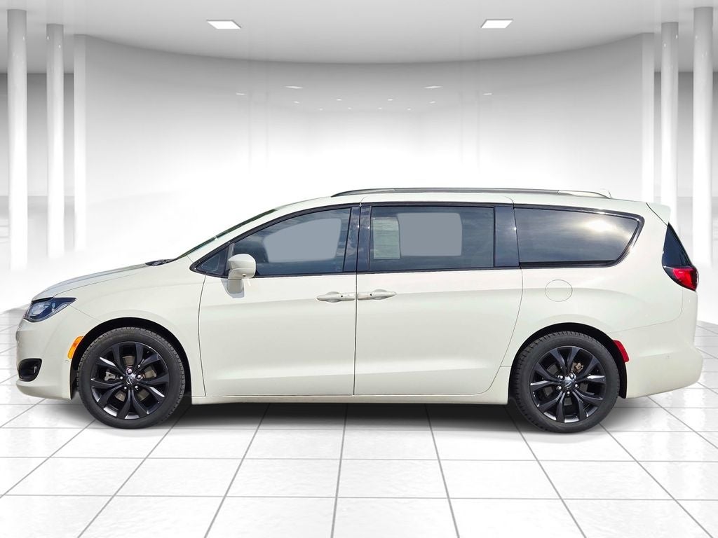 2019 Chrysler Pacifica Touring L Plus